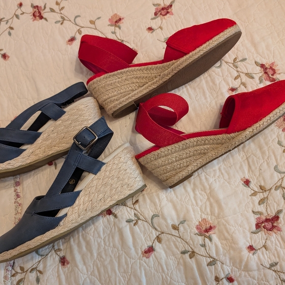 2 Pair Women’s Navy & Red Espadrilles - Size 6.5 - Picture 3 of 7